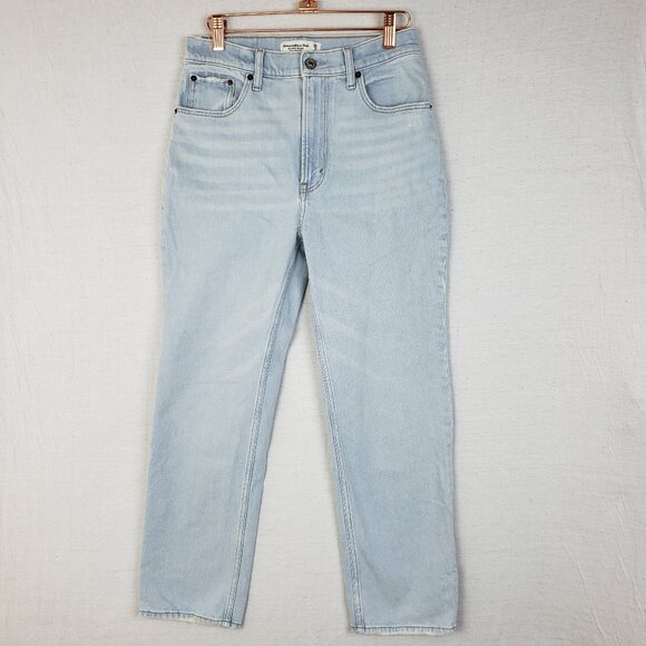 Abercrombie & Fitch Ultra High Rise Ankle Straight Jean Light Wash size 26 - Picture 3 of 12